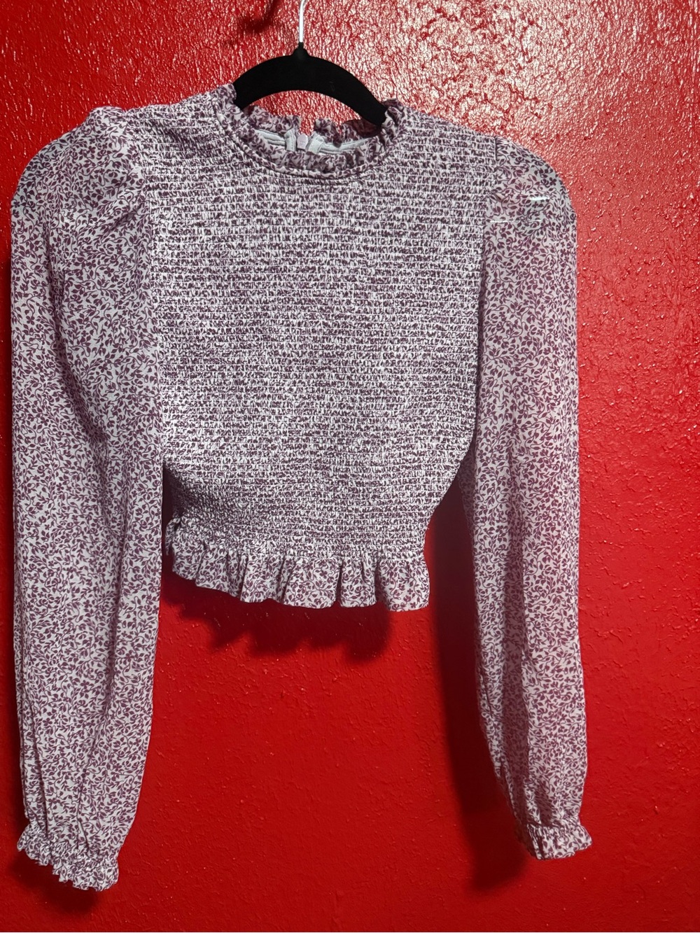 145. Preloved Wilfred Lavender Smocked Floral Long-Sleeve Crop Top